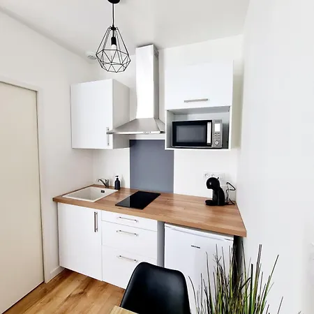 2 Cosy En Centre-ville - Puy Dufou Apartment